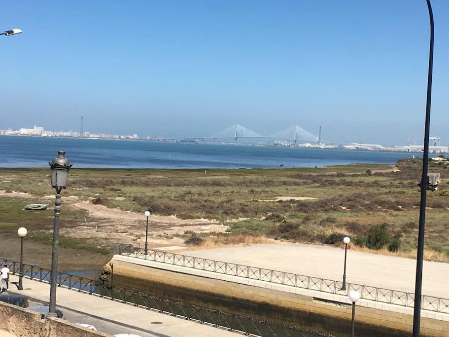 Moderno Apartamento En Bahia Sur سان فرناندو المظهر الخارجي الصورة