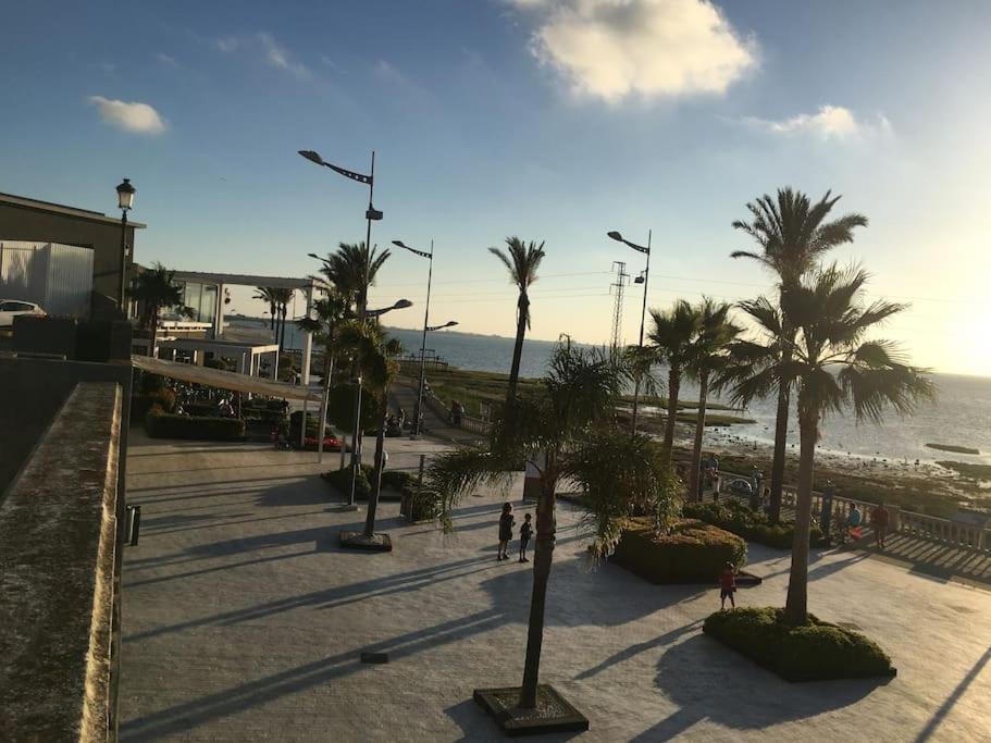 Moderno Apartamento En Bahia Sur سان فرناندو المظهر الخارجي الصورة