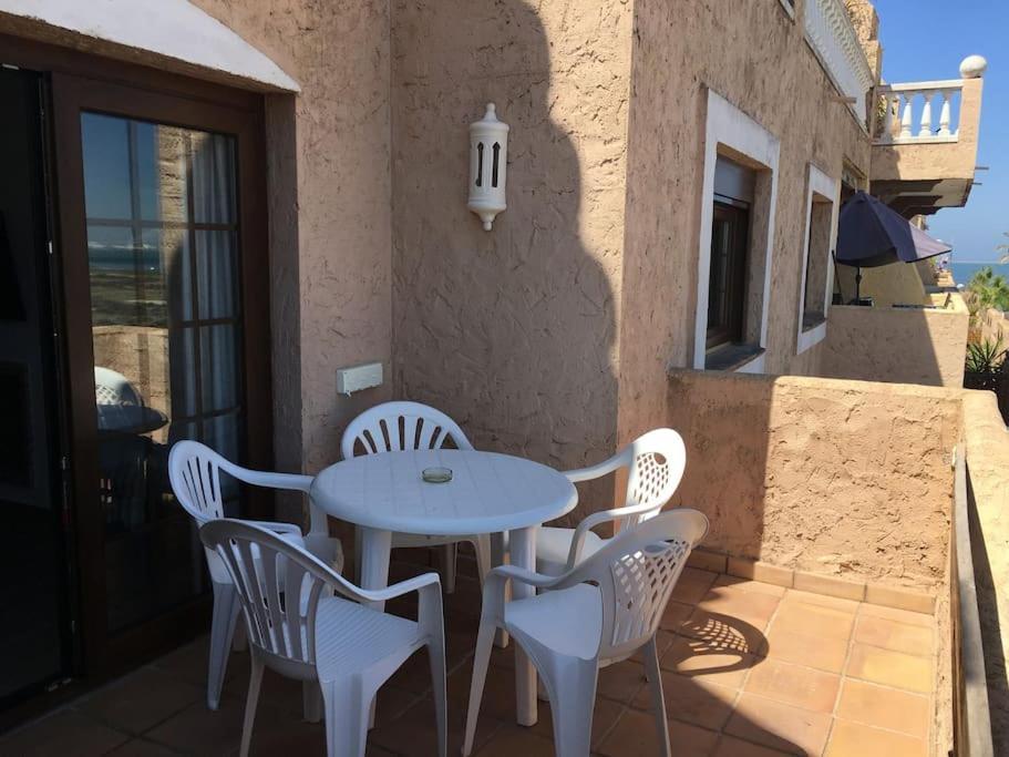 Moderno Apartamento En Bahia Sur سان فرناندو المظهر الخارجي الصورة